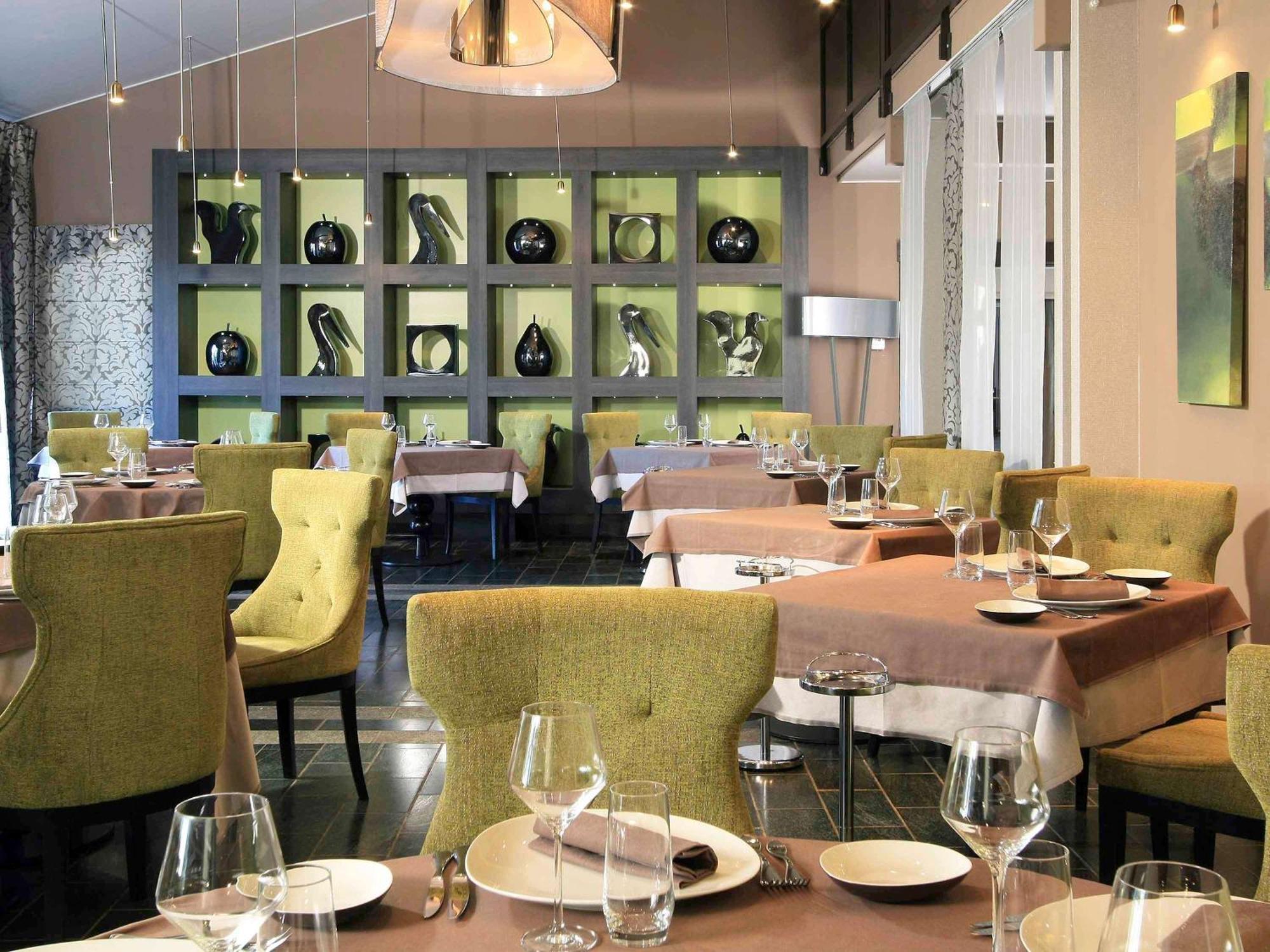 Mercure Brignoles Golf De Barbaroux & Spa Экстерьер фото