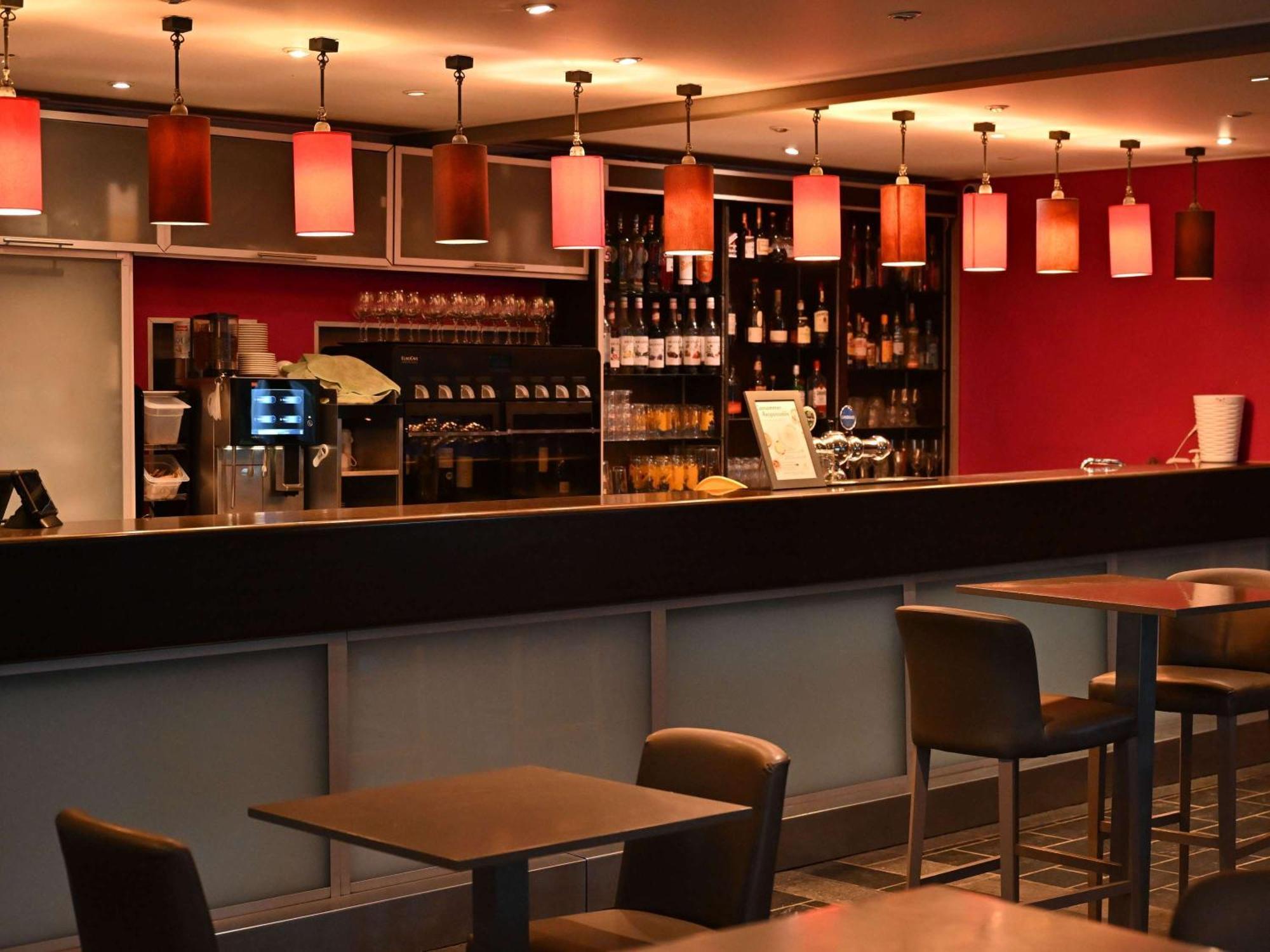 Mercure Brignoles Golf De Barbaroux & Spa Экстерьер фото