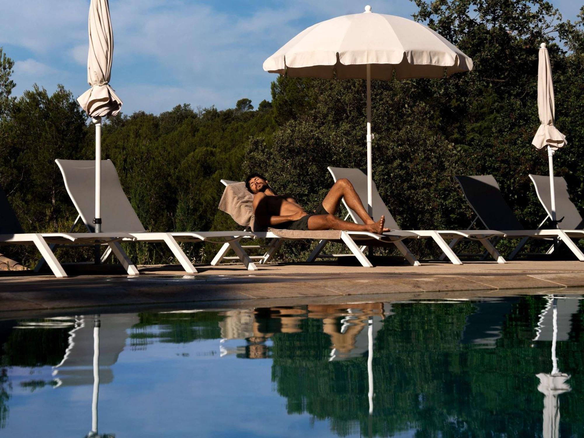 Mercure Brignoles Golf De Barbaroux & Spa Экстерьер фото